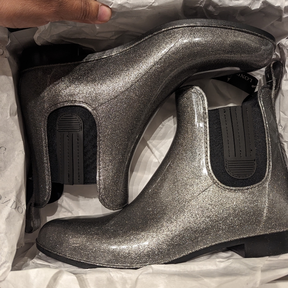 COPY - BNIB London Fog rain boots women's 10